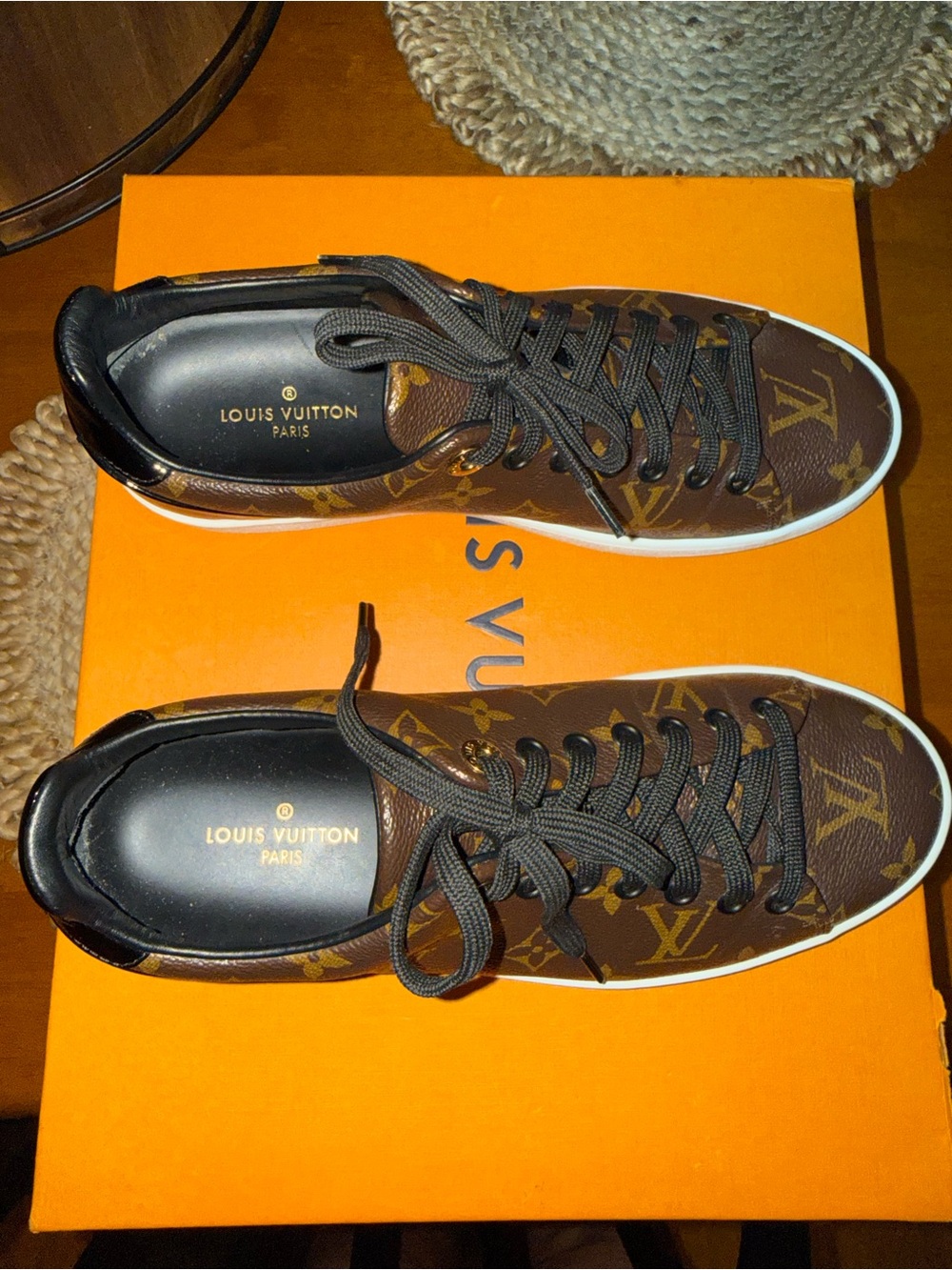 Louis Vuitton - Picture 4 of 6